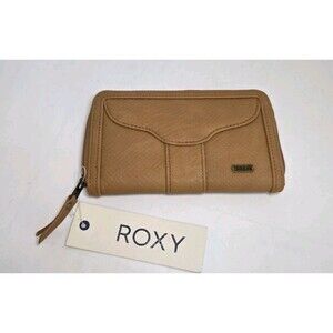 ROXY WOMEN'S CLUTCH WALLET Cognac BROWN W/SNAP & ZIPPER CLOUSURE NWT  Very Soft